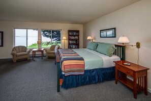 3 bedrooms, iron/ironing board, Internet, bed sheets - Orcas Island, Mt. Baker Beach House, #289 (Eastsound)