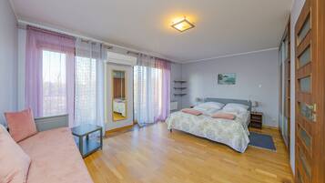 Apartemen (52) | Didekorasi berbeda-beda dan dilengkapi dengan perabotan berbeda-beda