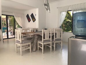 Villa, 4 Bedrooms, Sea View | In-room dining