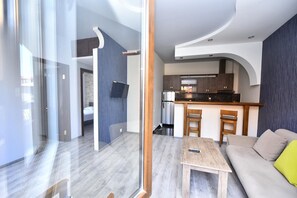 Appartement Familial, 2 chambres, vue ville | Draps en coton égyptien, literie de qualité supérieure
