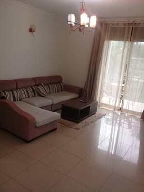 Apartment, 2 Bedrooms | Living room