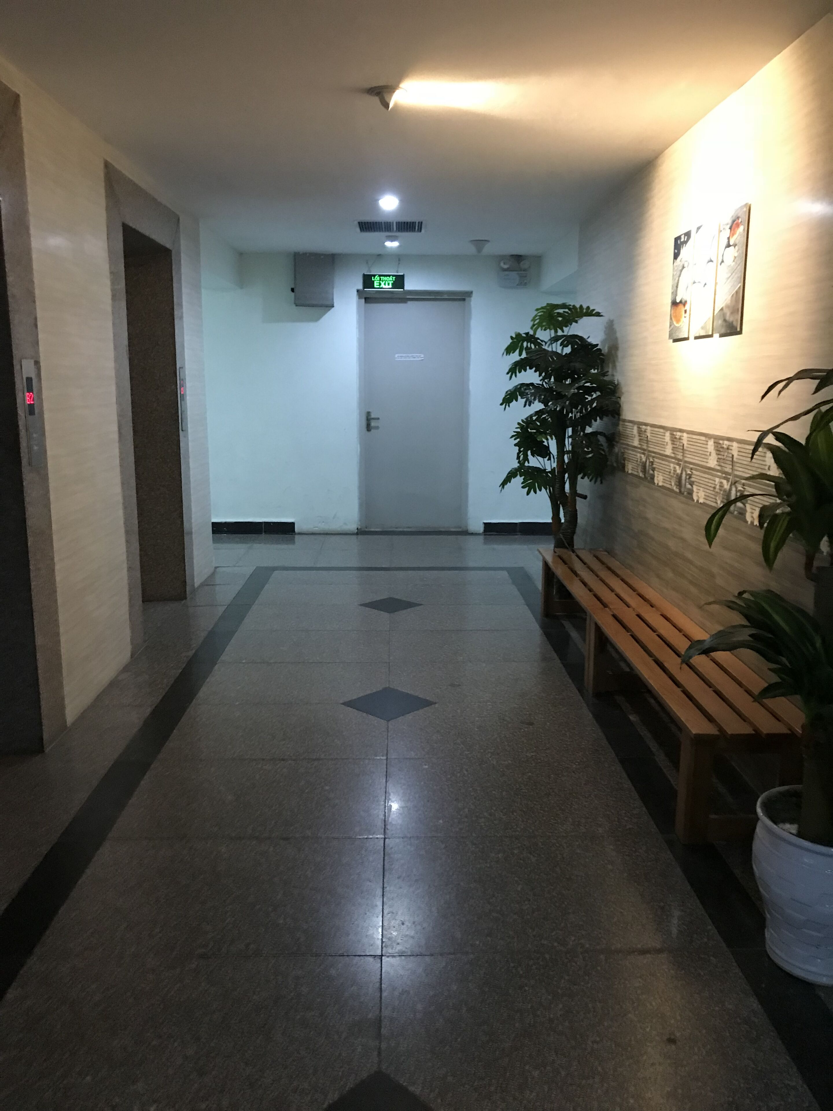 المنشأة من الداخل