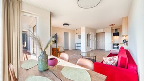 Apartment (5A/15) | Living area