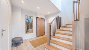 아파트 (5/27) | 거실 공간 | 평면 TV