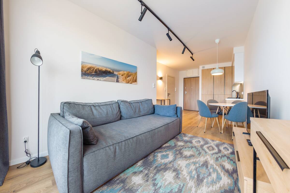 Apartment (5A/5) | Laptop workspace, iron/ironing board, individually decorated