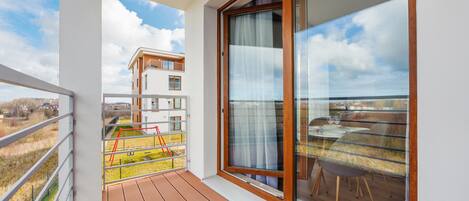 Apartemen (5/21b) | Balkon