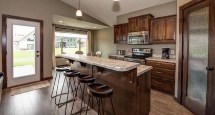 3 Bedroom Cabin in Bridges Bay