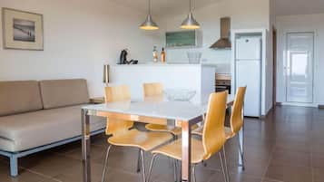Villa (A) | Living area | Flat-screen TV