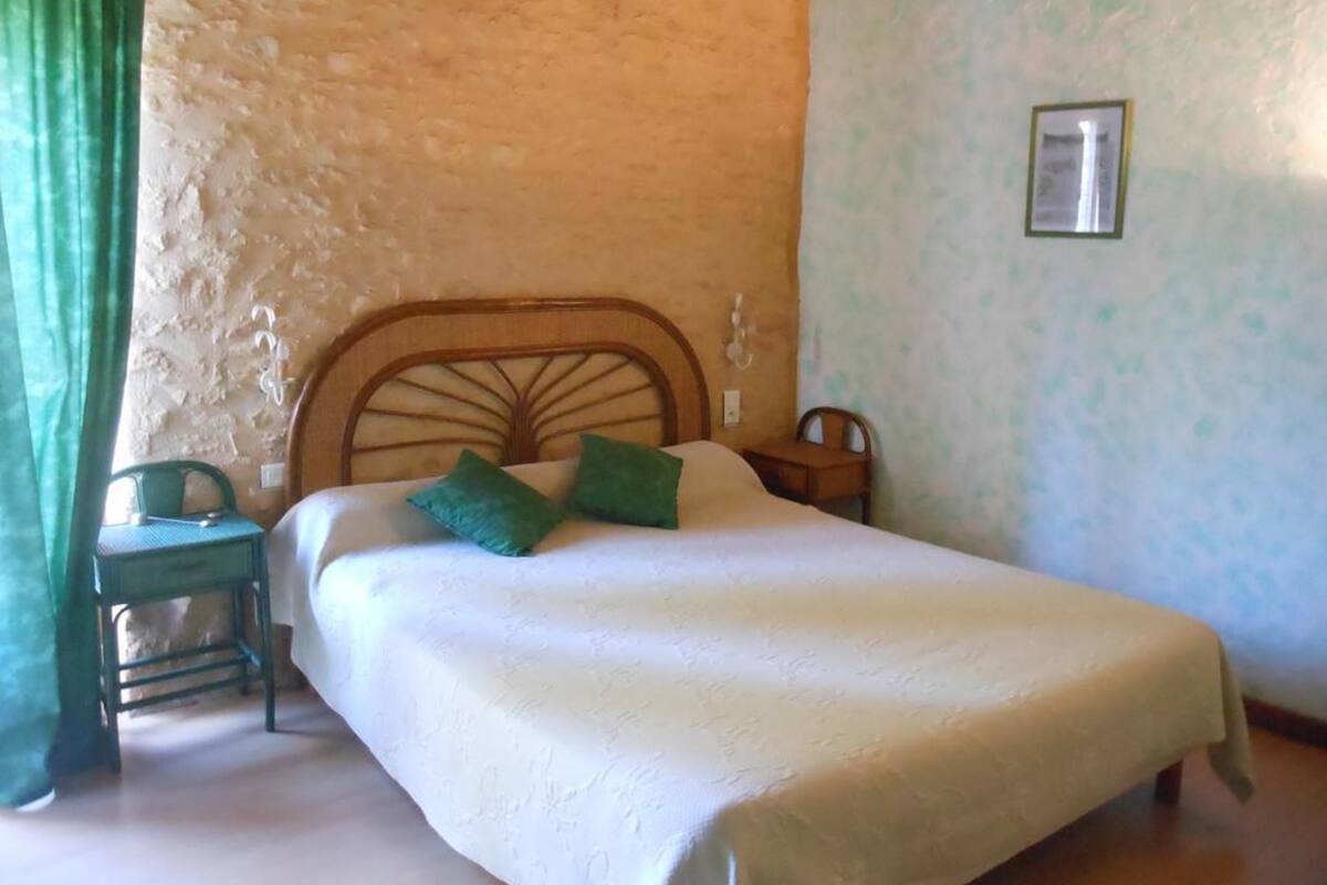 Doppelzimmer, 1 Doppelbett | 1 Schlafzimmer, individuell dekoriert, individuell eingerichtet