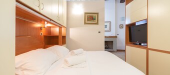 Santo Stefano Apartments   Superior Apartment