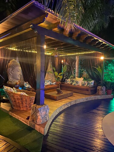 Schöne Relax Villa mit privatem Pool