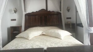 Standard-Doppelzimmer, Gartenblick | Zustellbetten, kostenloses WLAN, Bettwäsche