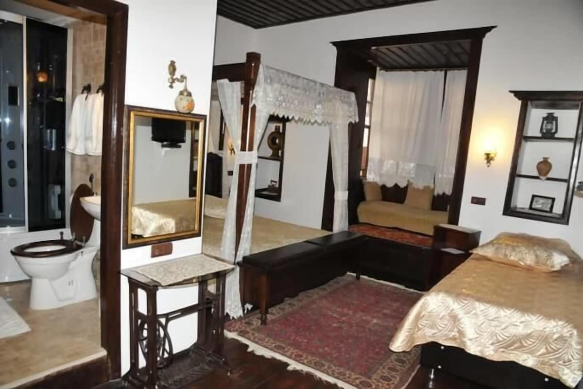 Standaard driepersoonskamer | Extra bedden, gratis wifi, beddengoed