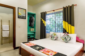 In-room safe, desk, free WiFi, bed sheets