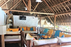 Lobby sitting area - Mvuvi Lodge Watamu (Watamu)