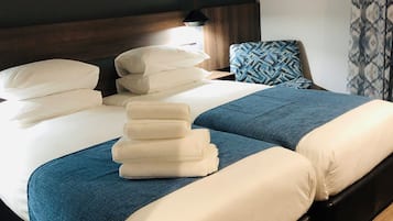 In-room safe, desk, soundproofing, free WiFi