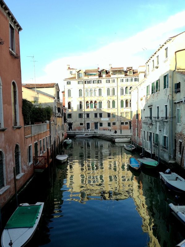 Appartamento, 2 camere da letto, vista canale | Vista dalla camera