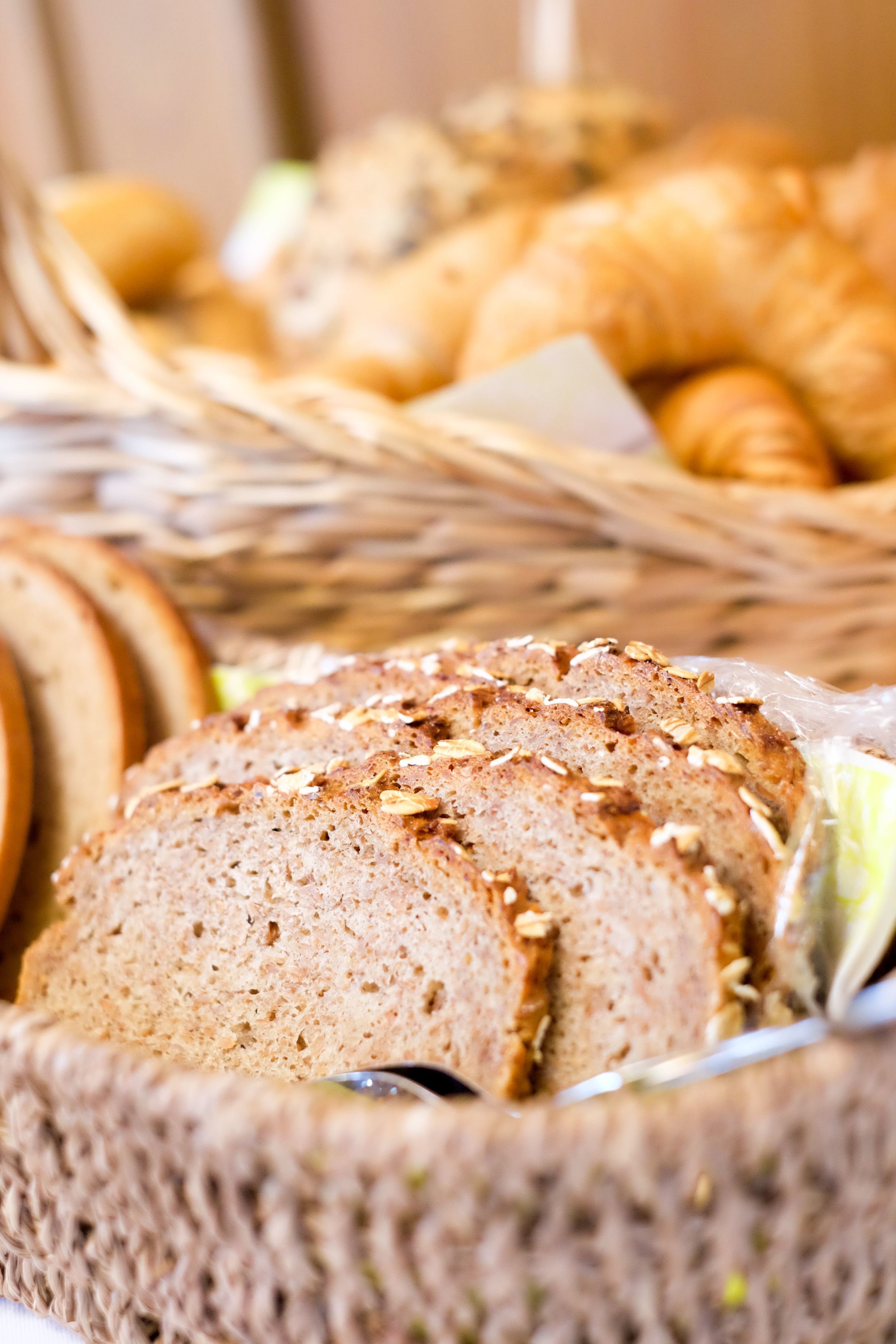 daily cooked-to-order breakfast (eur 9 per person)