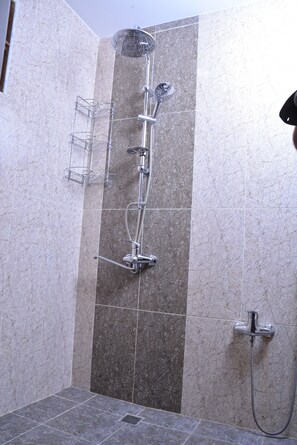 Bathroom shower - Rast Hotel Baku (Baku)