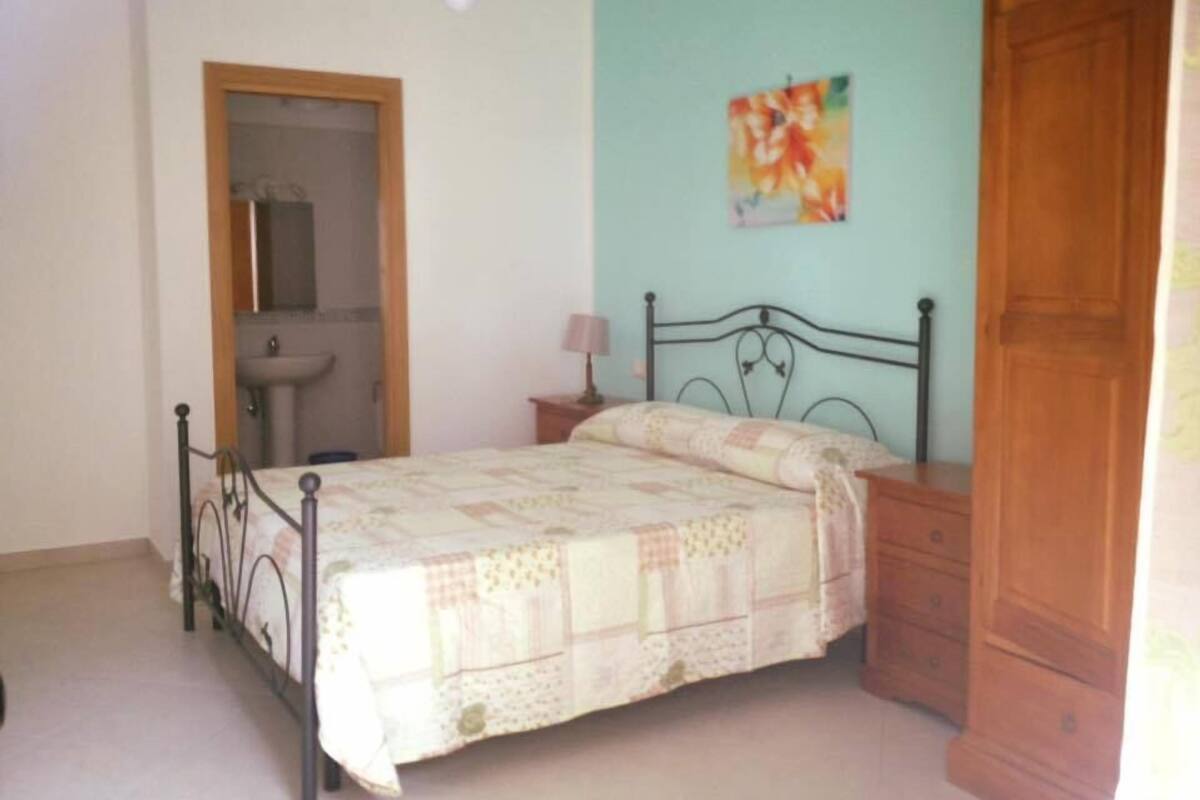 Economy Double Room | Desk, cribs (surcharge), rollaway beds (surcharge), WiFi (free)