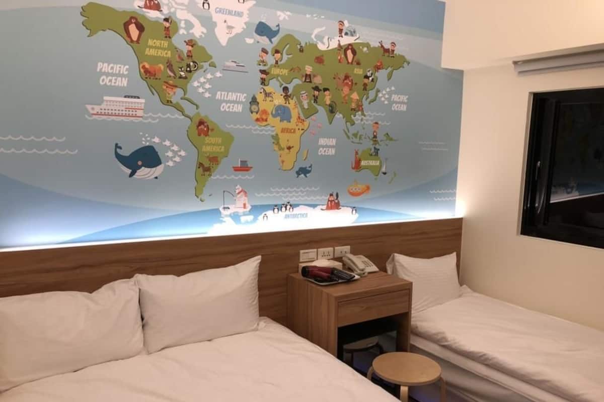 Triple Room | 1 bedroom, soundproofing, free WiFi, bed sheets