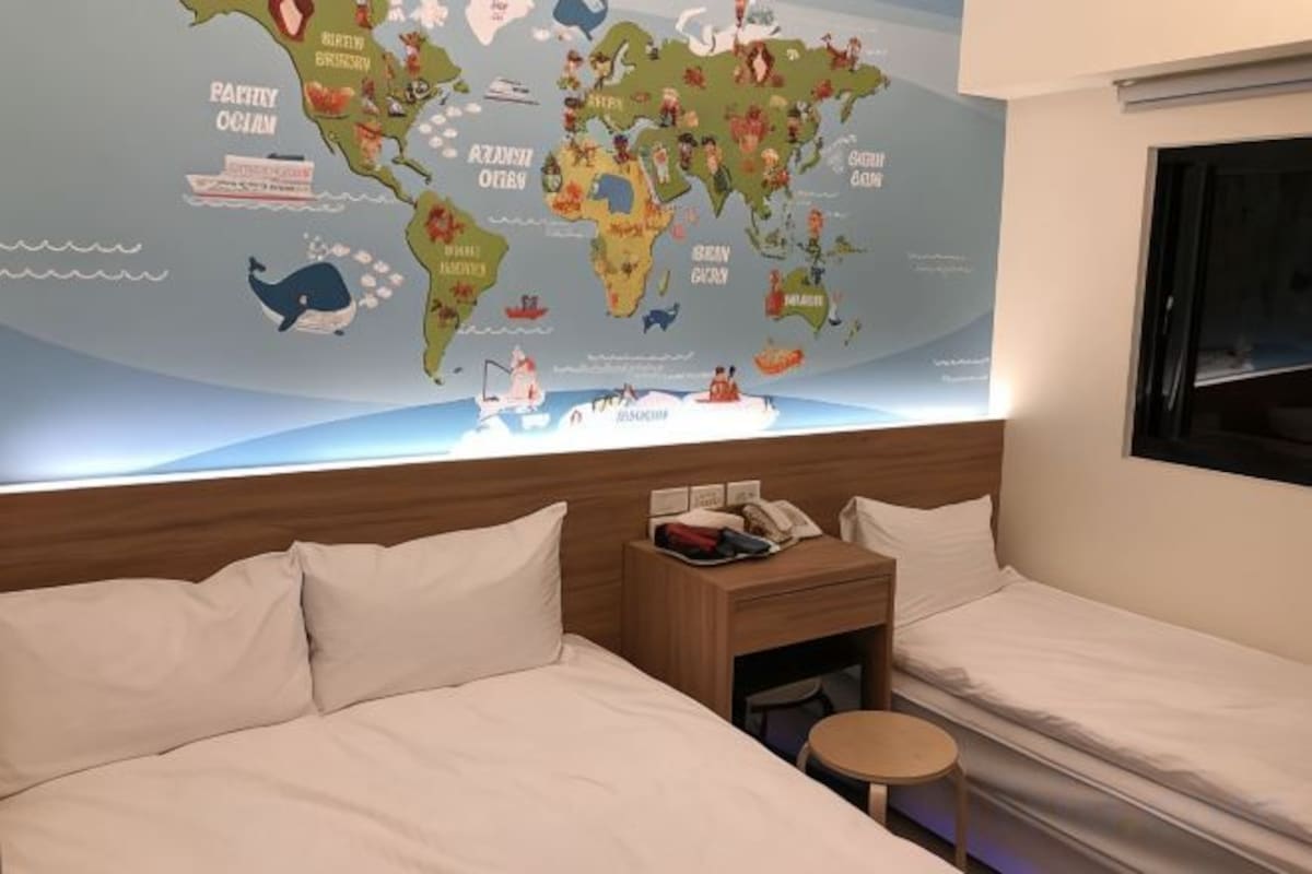 1 bedroom, soundproofing, WiFi (free), bed sheets