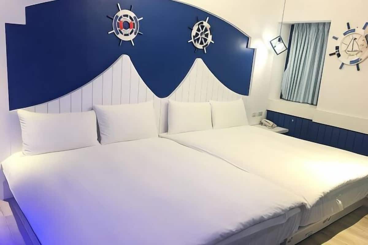 1 bedroom, soundproofing, free WiFi, bed sheets