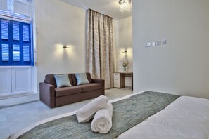 Family Room, Multiple Beds, City View (No1) | Room amenity
