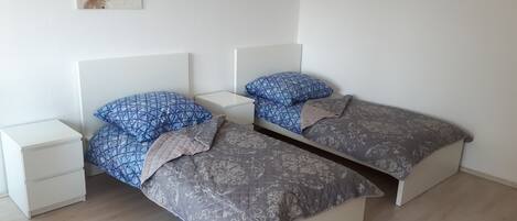 City-Apartment | Living area | Flat-screen TV