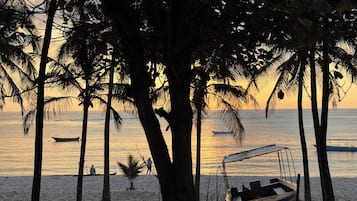 Standard Double Room, Ocean View | Beach/ocean view