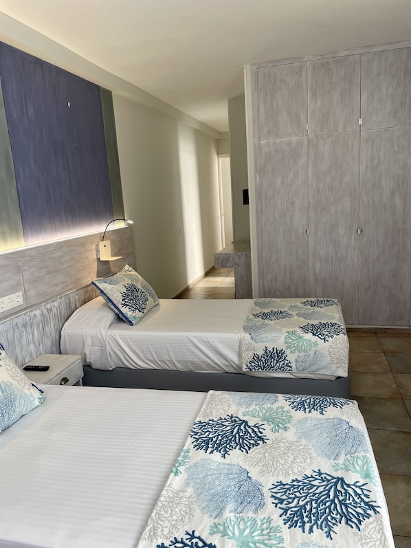 Superior-Apartment | Schreibtisch, Bügeleisen/Bügelbrett, kostenloses WLAN, Bettwäsche