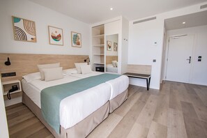 In-room safe, blackout curtains, free WiFi - Servatur Hartaguna - Adults Only (Mogan)