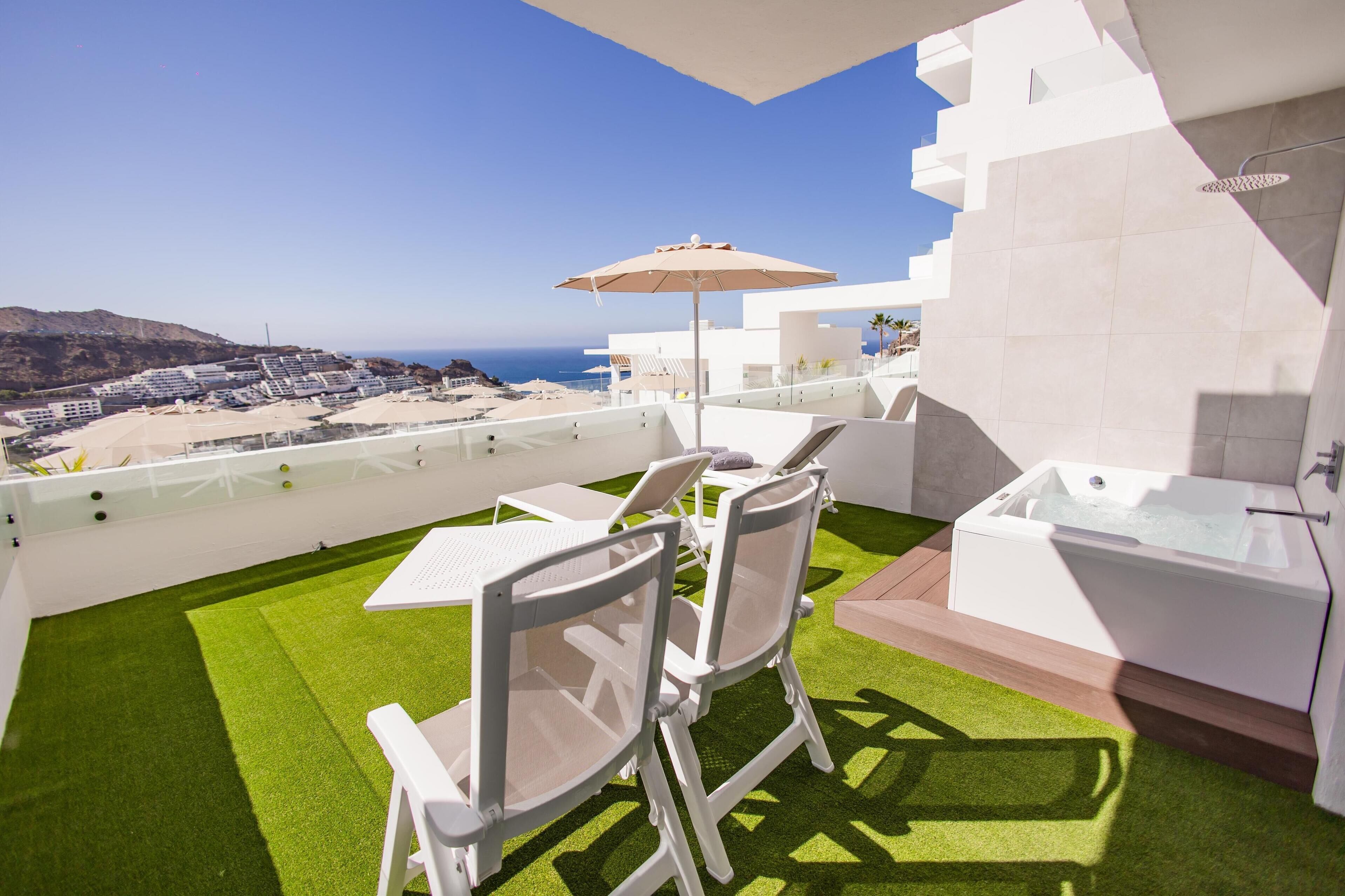 Tallelokero huoneessa, pimennysverhot, ilmainen Wi-Fi