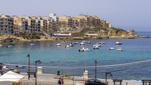 الإطلالة من المنشأة