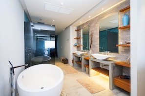 Villa | Bathroom | Deep-soaking bathtub, free toiletries, hair dryer, towels - Luxury Hillside Residence at Bangtao (Choeng Thale)
