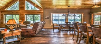 Whitetail Ridge: Lakefront Home, FREE Wi-Fi/Firewood, Generator, No Cleaning Fee