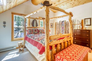 2 slaapkamers, een strijkplank/strijkijzer, internet, beddengoed