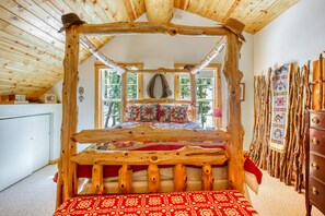 2 bedrooms, iron/ironing board, Internet, bed sheets
