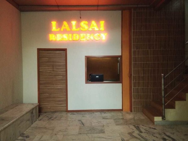 Reception - Hotel Lalsai Residency Andheri (Mumbai)