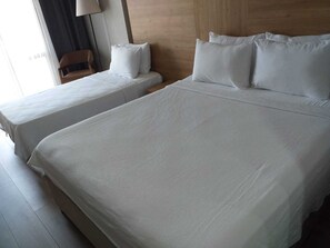 Triple Room, Lake View | Minibar, desk, laptop workspace, soundproofing - Nehir Hotel Kesan (Kesan)
