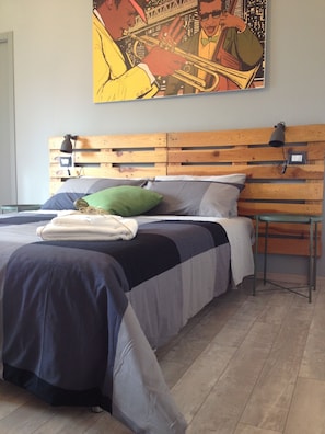 Double or Twin Room, City View | Individually furnished, desk, laptop workspace, iron/ironing board - Alloggio Lentini (Carlentini)