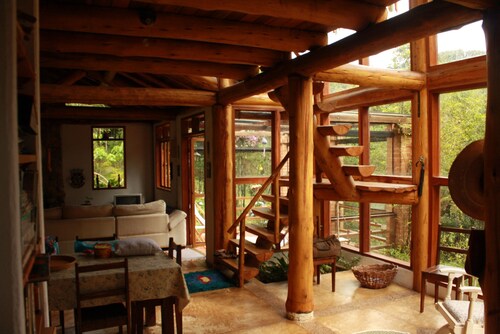 House for 6 people in mountainous region, with fireplace, wood-burning stove 