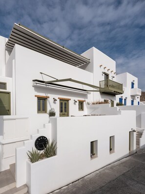 Front of property - Saluti Da Stampalia Suites (Astypalaia)
