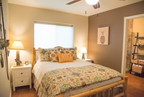 3 quartos, escrivaninha, Wi-Fi de cortesia, roupa de cama
