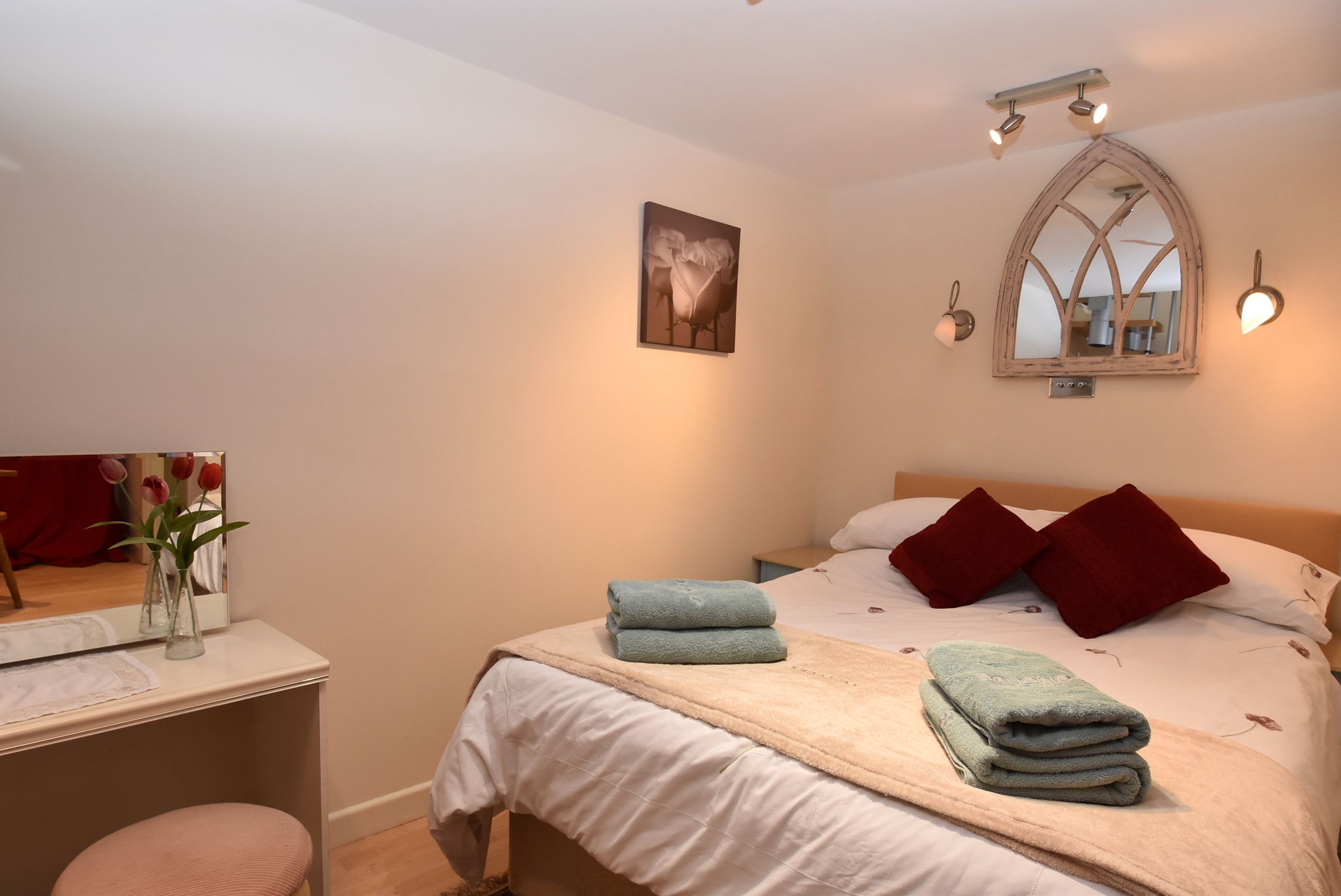 1 bedroom, iron/ironing board, WiFi (free), bed sheets