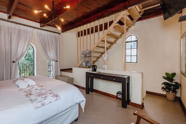 Luxury Double Room | 1 bedroom, premium bedding, in-room safe, individually decorated
