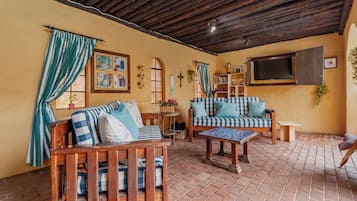 Se sirven desayunos y cenas, cocina local e internacional