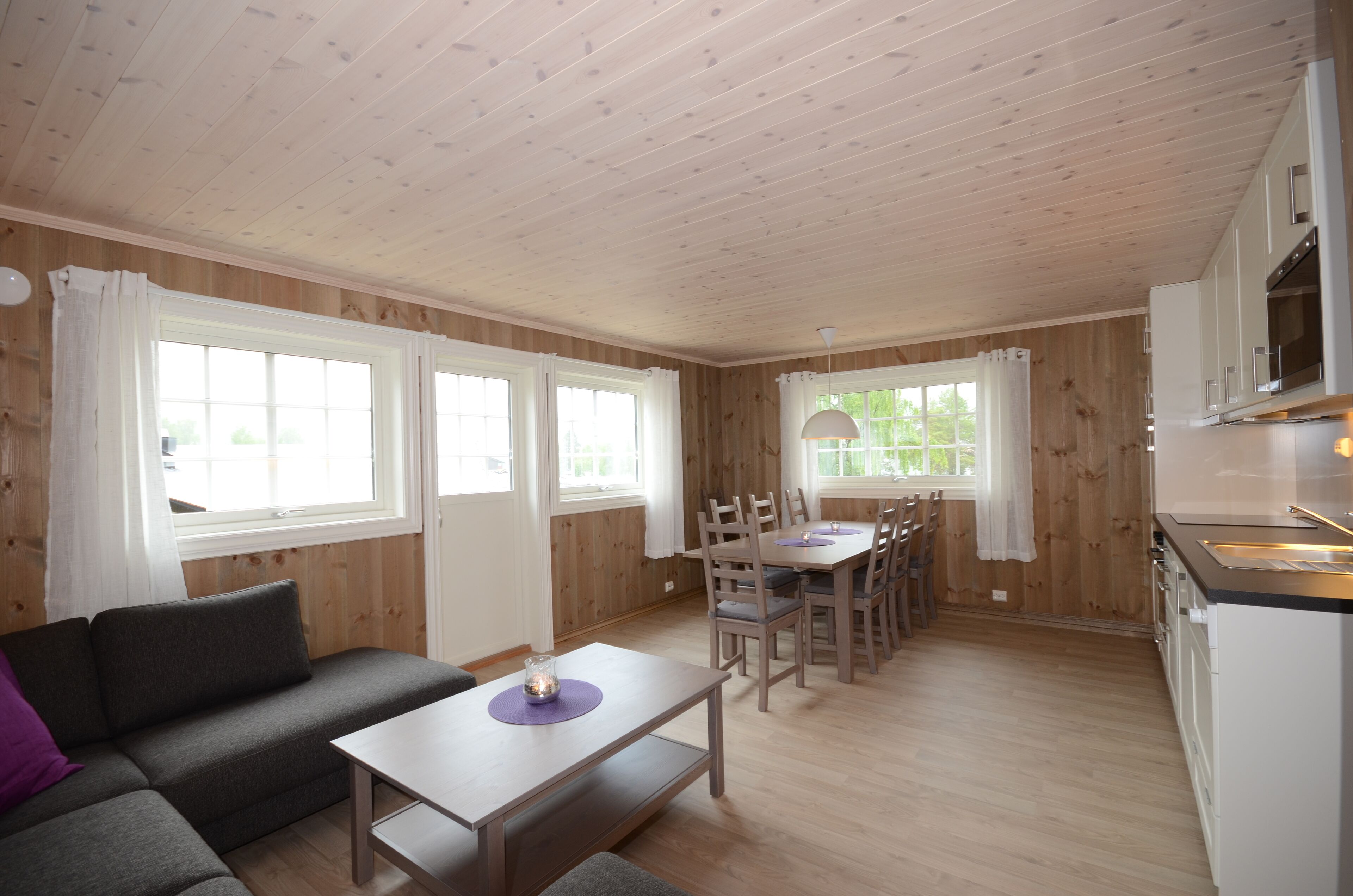 Cabin, 3 Bedrooms | In-room dining