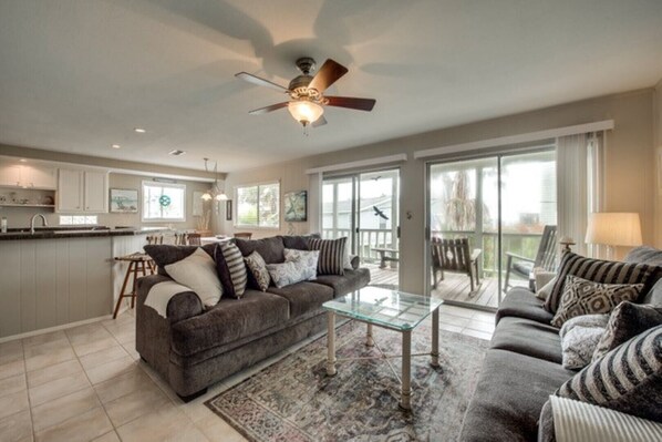 Smart TV, DVD player, books