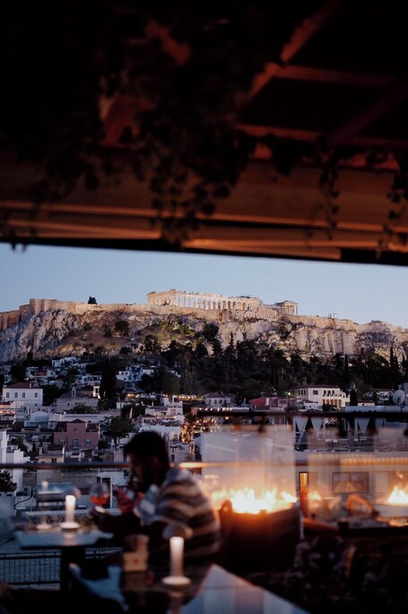 Athens Utopia Ermou - Image 9